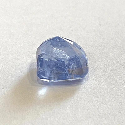 Blue Sapphire (Neelam- 4.05 cts) - Ceylonese - Image 3