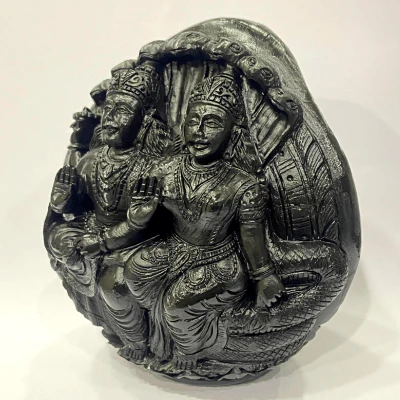 Lakshmi Vishnu Carved Shaligram - 932 Grams - Image 4