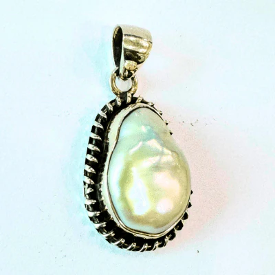 Antique Pearl Silver Pendant - Image 3