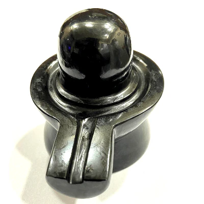 Natural Black Agate Shivling (700 gm) - Image 3