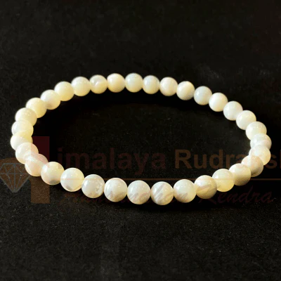 Natural Mother Pearl Bracelet - Image 3
