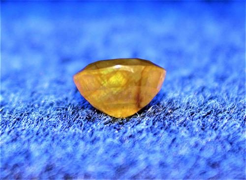 Natural Yellow Sapphire (Pukhraj- 10.60 cts) - Image 3