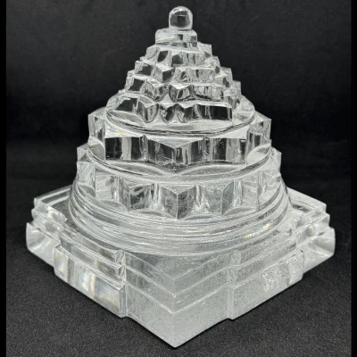 Sphatik Shreeyantra - 747 Grams - Image 3