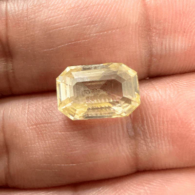 Yellow Sapphire (Pukhraj- 6.35 cts) - Ceylonese (Premium Range) - Image 2