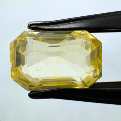 Yellow Sapphire (Pukhraj- 6.35 cts) - Ceylonese (Premium Range) - Image 3