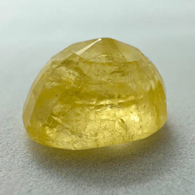 Yellow Sapphire (Pukhraj- 11.10 cts) - Ceylonese - Image 3