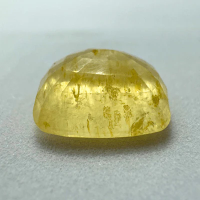 Yellow Sapphire (Pukhraj- 8.80 cts) - Ceylonese - Image 3