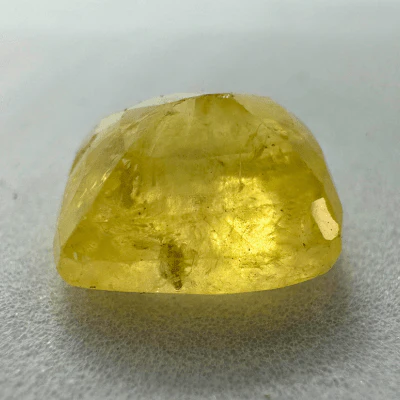 Yellow Sapphire (Pukhraj- 8.65 cts) - Ceylonese - Image 3