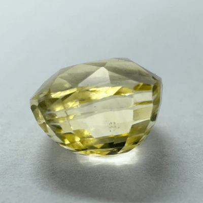 Yellow Sapphire (Pukhraj- 4.75 cts) - Ceylonese (Super Premium) - Image 4