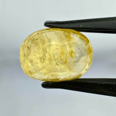 Yellow Sapphire (Pukhraj- 8.15 cts) - Ceylonese - Image 2