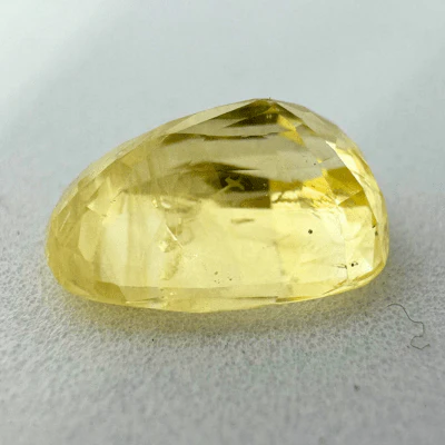 Yellow Sapphire (Pukhraj- 4.65 cts) - Ceylonese - Image 3