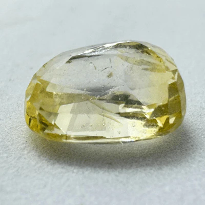 Yellow Sapphire (Pukhraj- 5.60 cts) - Ceylonese (Super Premium) - Image 4