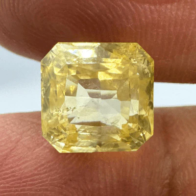 Yellow Sapphire (Pukhraj- 5.70 cts) - Ceylonese (Super Premium) - Image 3
