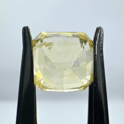 Yellow Sapphire (Pukhraj- 5.70 cts) - Ceylonese (Super Premium) - Image 5