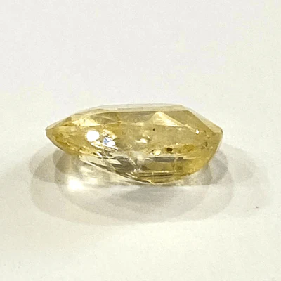 Yellow Sapphire (Pukhraj- 7.65 cts) - Ceylonese - Image 2