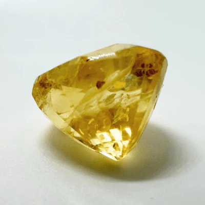 Yellow Sapphire (Pukhraj- 7.30 cts) - Ceylonese - Image 3