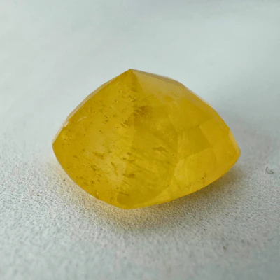 Yellow Sapphire (Pukhraj- 7.50 cts) - Ceylonese - Image 3
