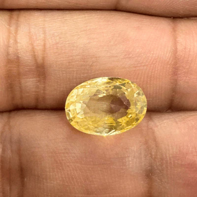 Yellow Sapphire (Pukhraj- 7.70 cts) - Ceylonese (Super Premium) - Image 3