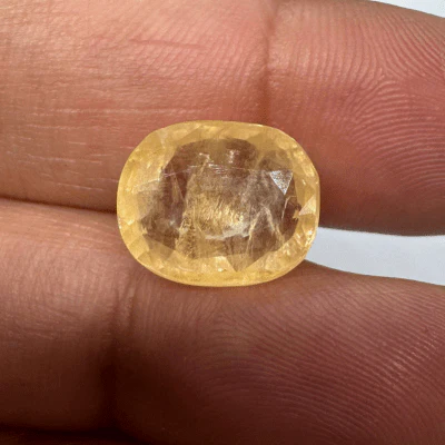 Yellow Sapphire (Pukhraj- 8.75 cts) - Ceylonese - Image 4