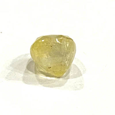 Yellow Sapphire (Pukhraj- 8.75 cts) - Ceylonese - Image 2