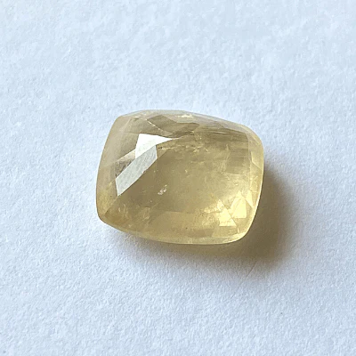 Yellow Sapphire (Pukhraj- 9.75 cts) - Ceylonese - Image 2